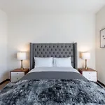 Weho Topfloor Suite D